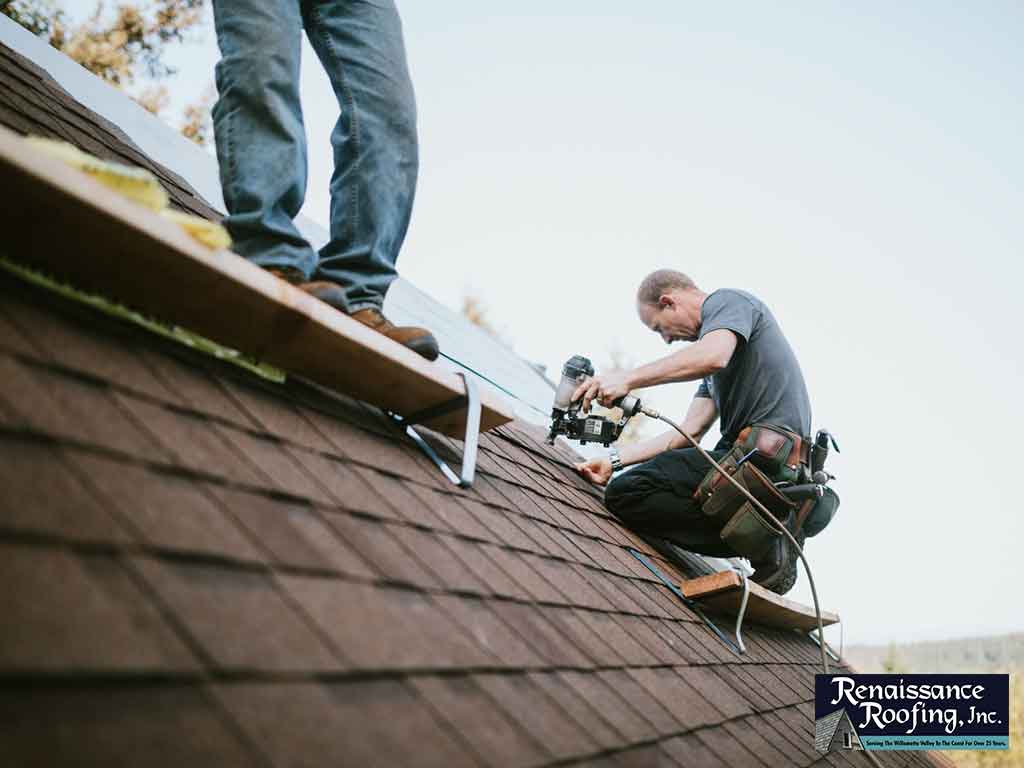 Top 4 Advantages Of Hiring Manufacturer Certified Roofers